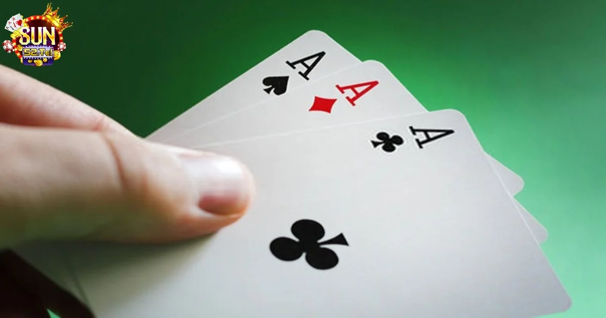 Xì Dách 3 Lá Xì Tính Mấy? Giải Đáp Thắc Mắc Ngay Tại Sun52 4 Thời điểm giữ bài thông minh giúp tối ưu lợi nhuận khủng